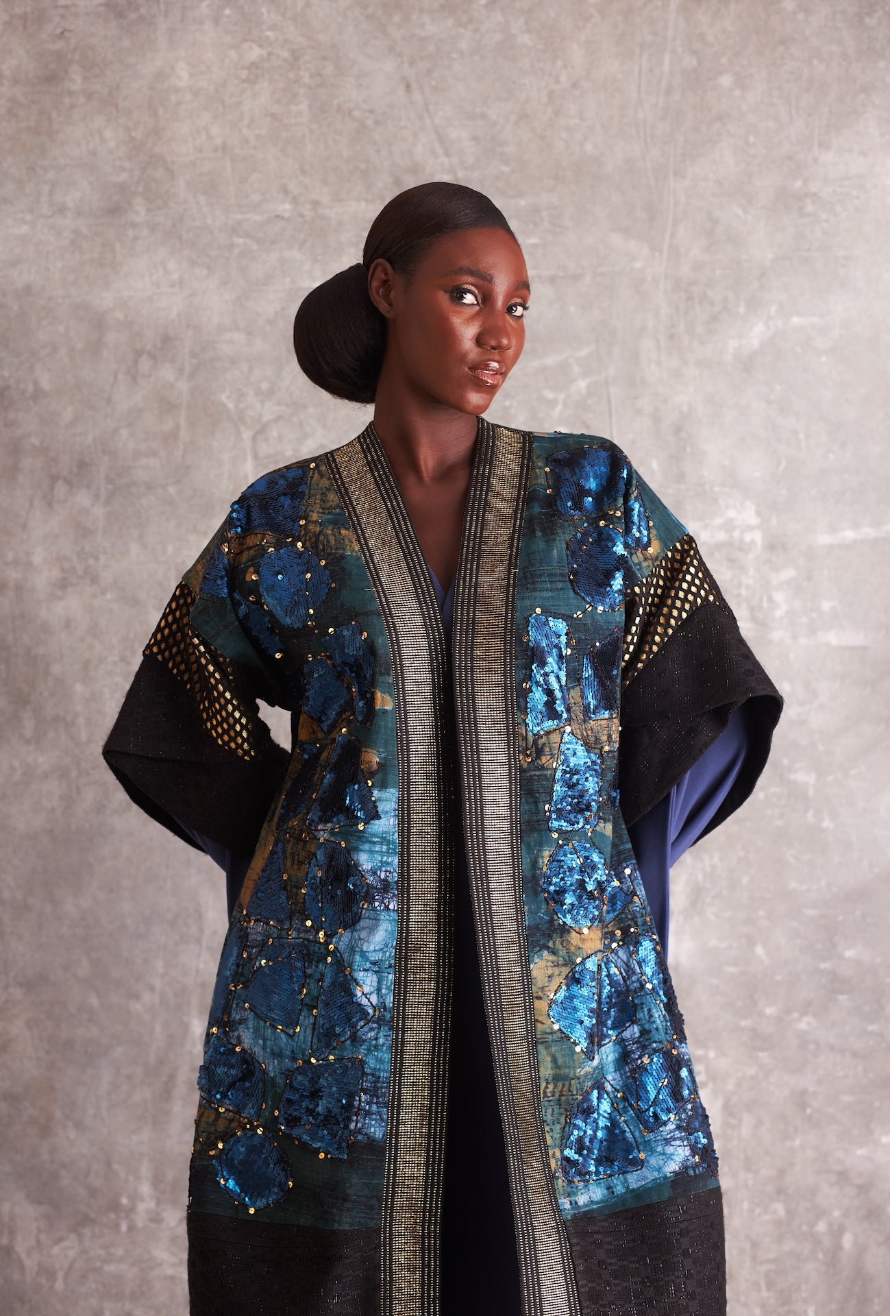 THE LADYMAKER Eclipse Carbon Kimono